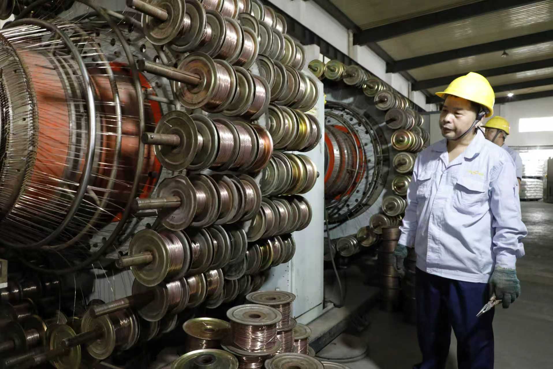 Jiangsu Shuangteng Pipe Industry Co., Ltd. strictly controls production processes.